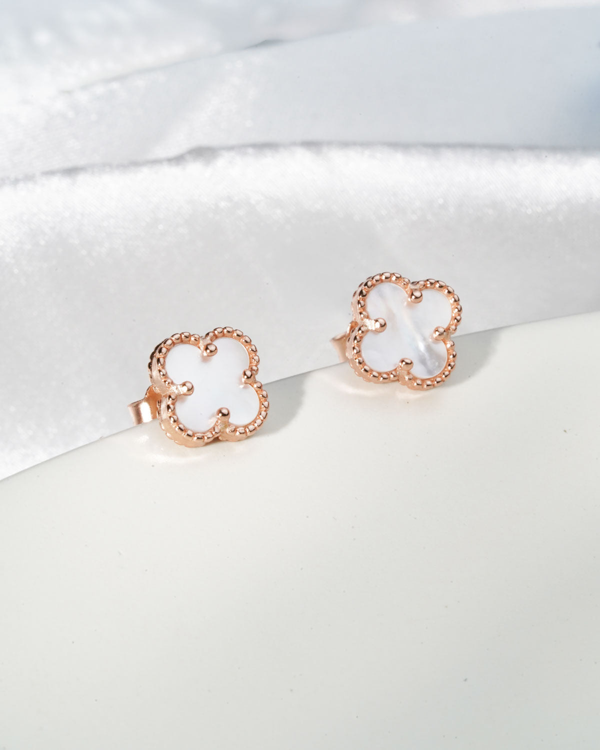 Siora Clover Station Necklace | 925 Sterling Silver Rose Gold MOP