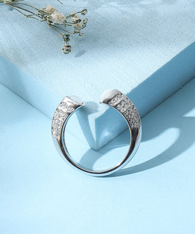 Pearl Tip Ring