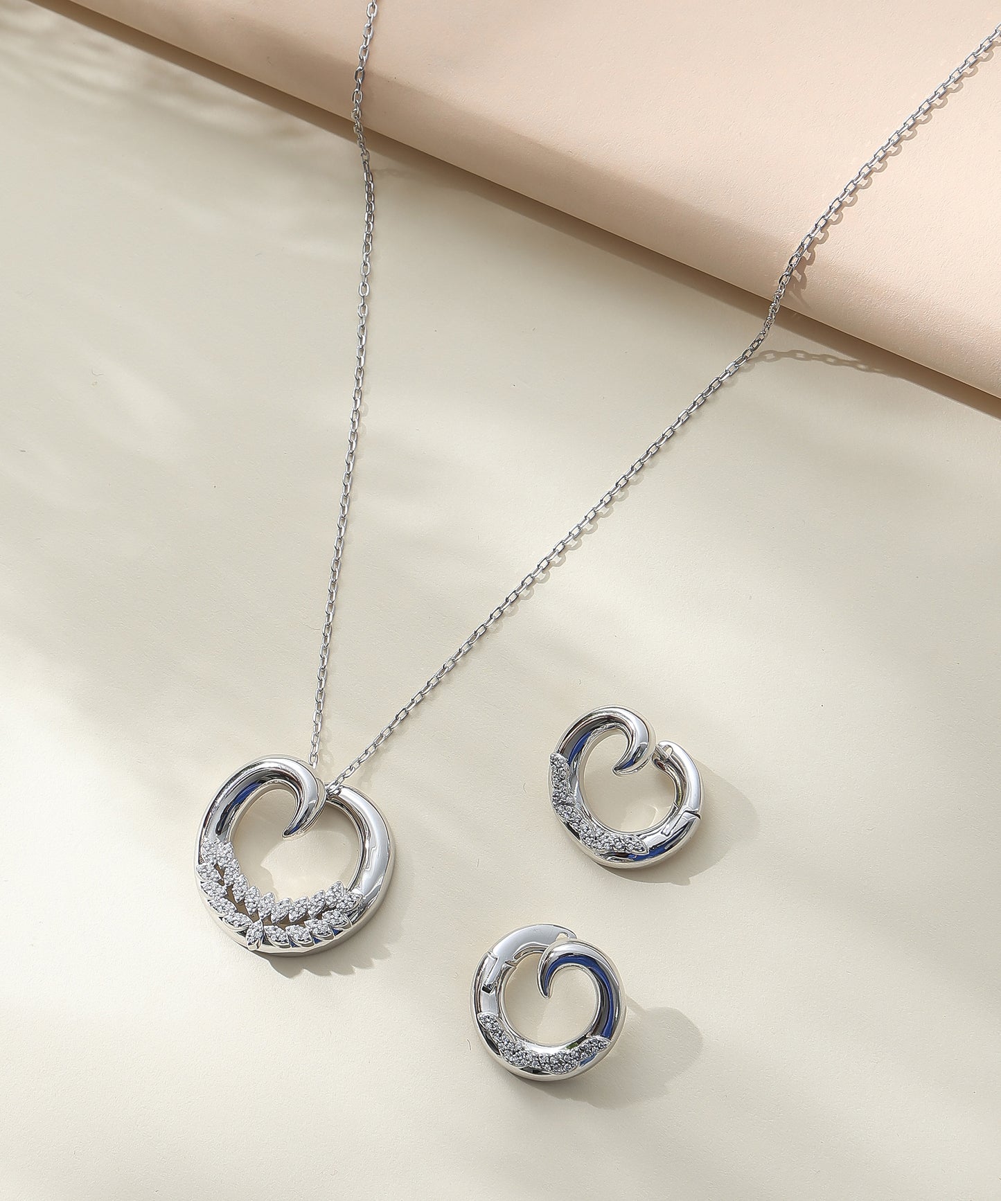 Heart Loop Jewellery Set