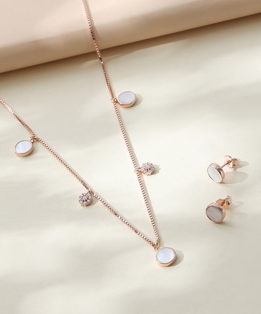 Minimal Pearl Pendant Set