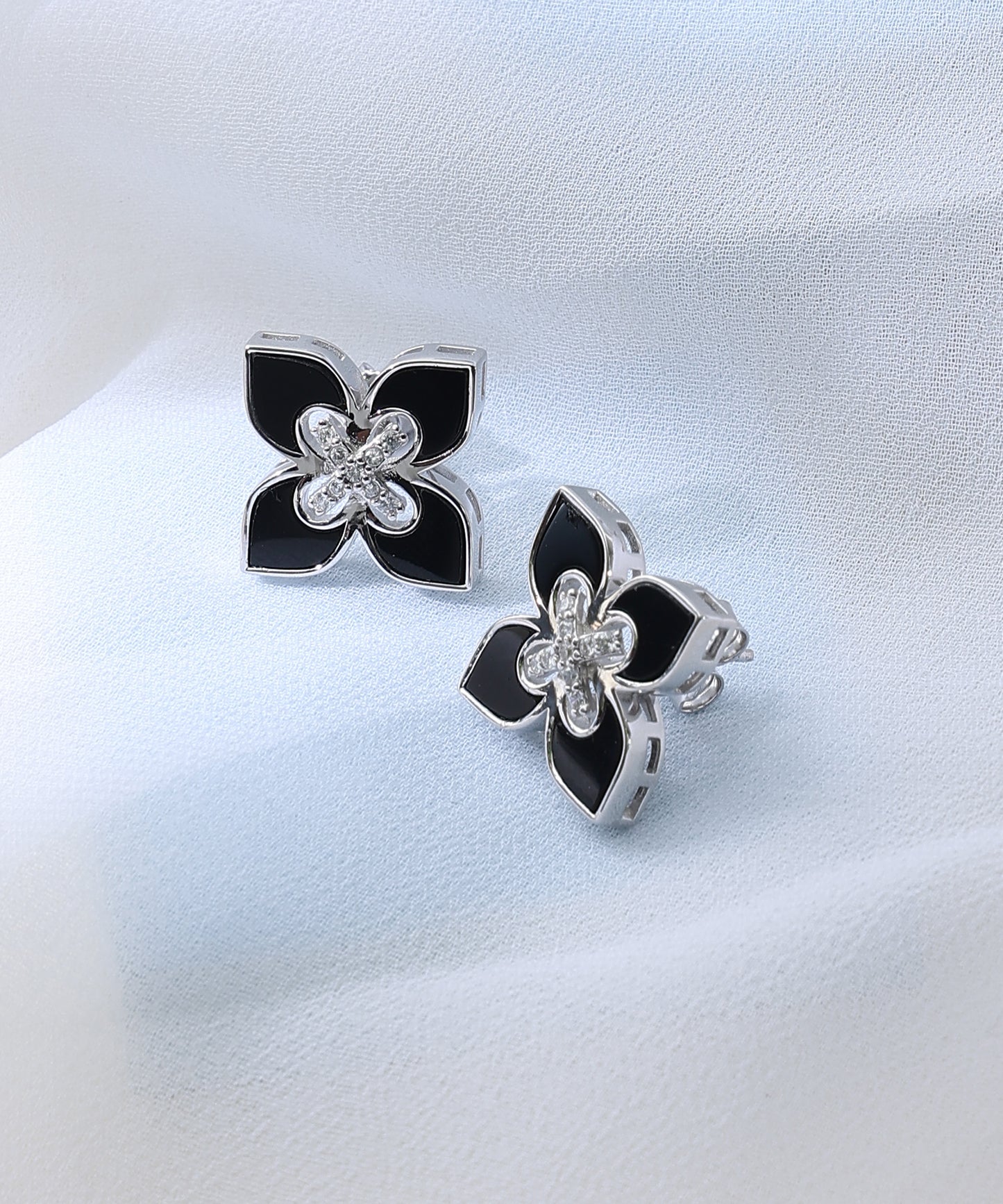 Noir Bloom Jewellery Set