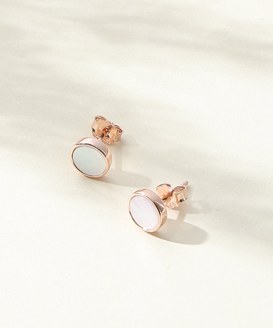 Minimal Pearl Pendant Set