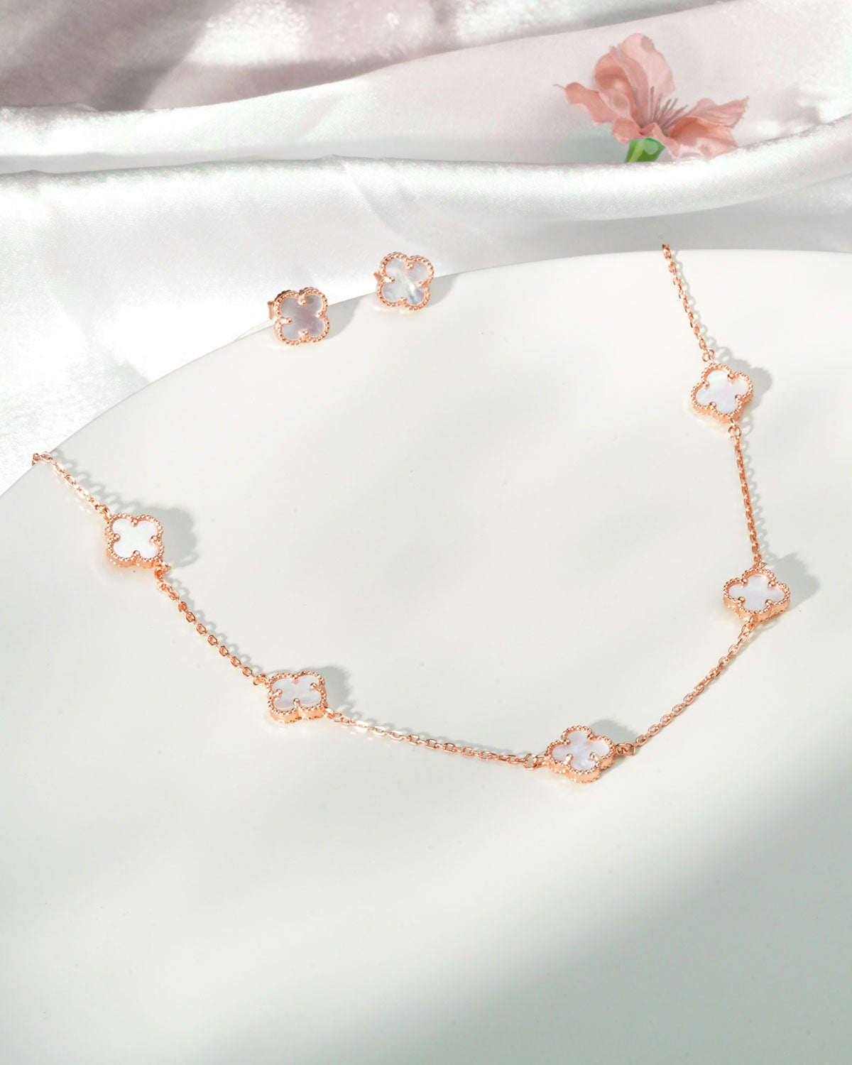 Siora Clover Station Necklace | 925 Sterling Silver Rose Gold MOP