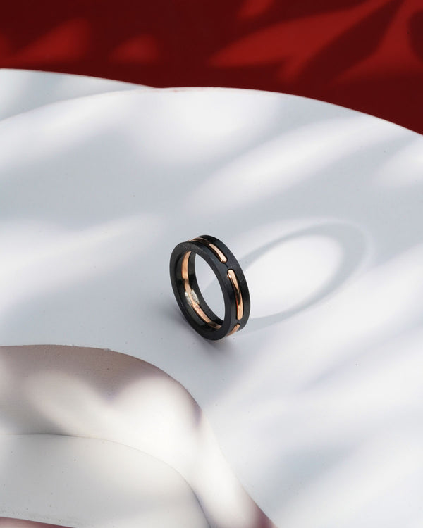 Siora Dual Band Contrast Ring | 925 Sterling Silver Black & Rose Gold