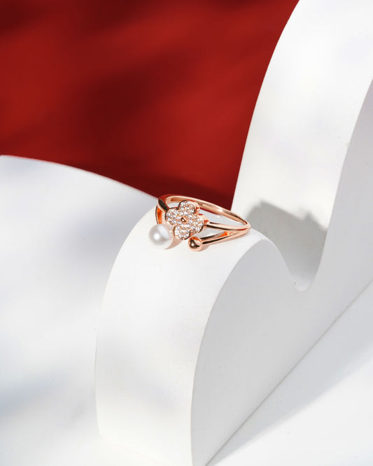 Siora Clover & Pearl Toi et Moi Ring | 925 Sterling Silver Rose Gold