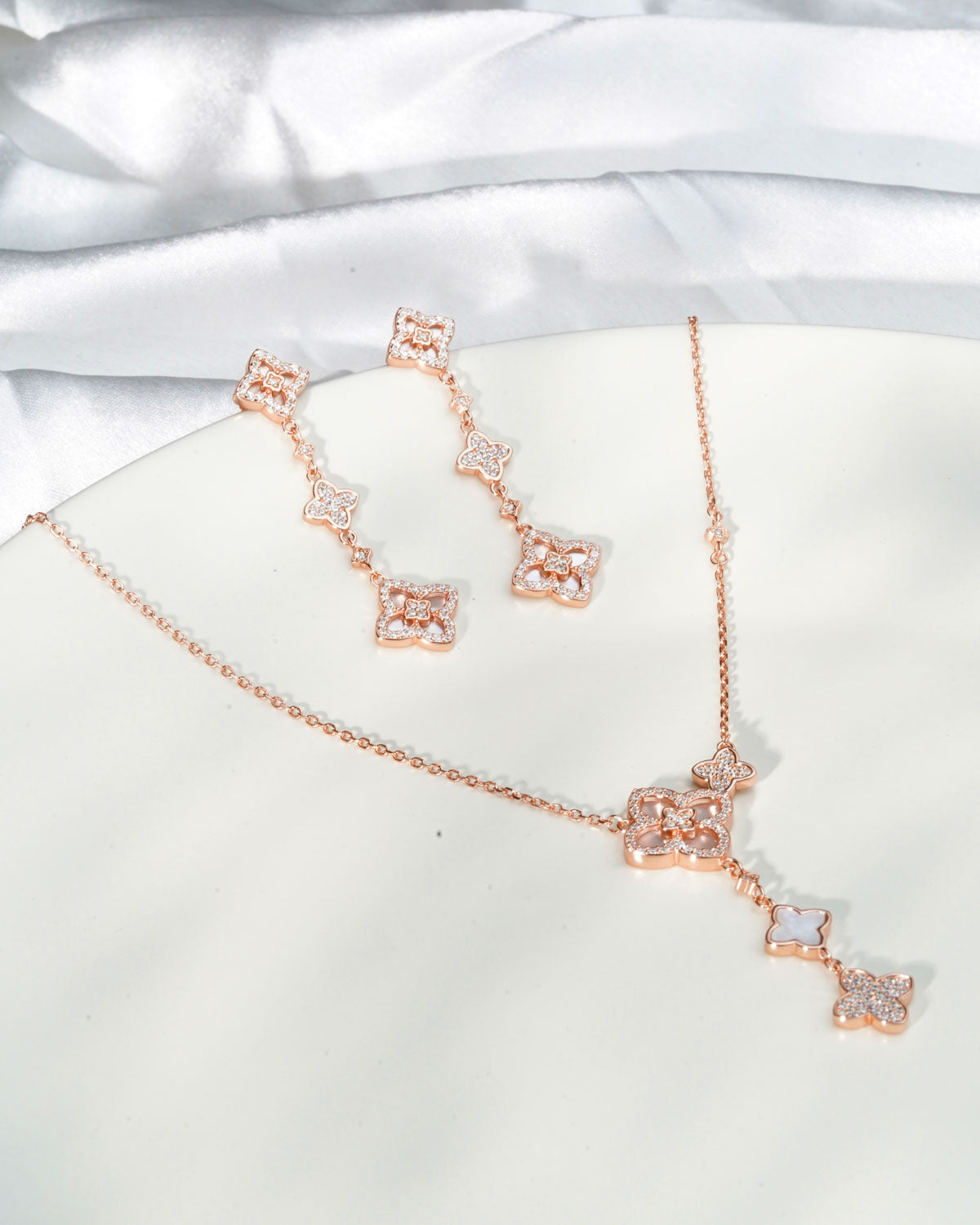 Siora Clover Lariat Necklace | 925 Sterling Silver Rose Gold MOP