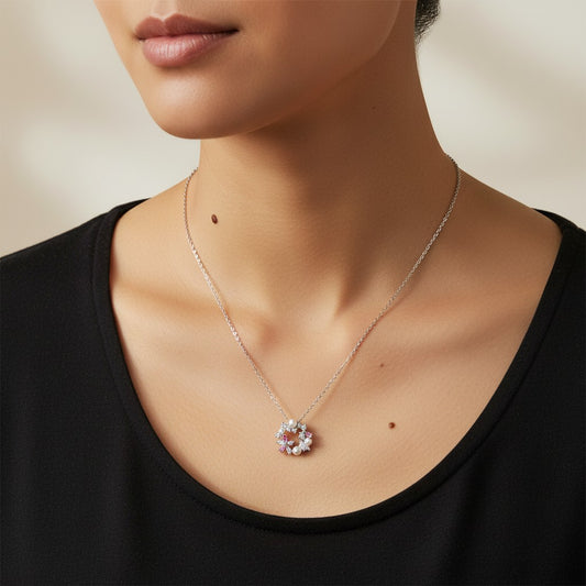 Stellar Wreath Necklace