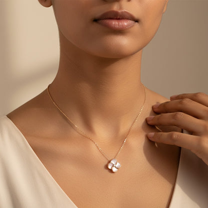 Bloom Petite Clover Necklace